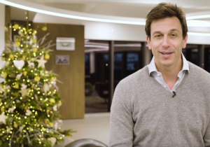 VIDEO: Toto Wolff bedankt fans en wenst ze fijne feestdagen