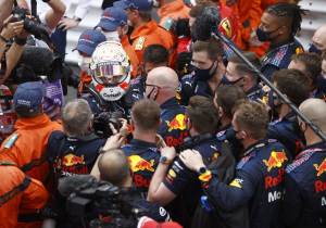 VIDEO: Zo viert Red Bull Racing de zege van Verstappen in Monaco