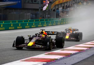 Hoeveel moet Red Bull ongeveer betalen om in 2024 aan de Formule 1 deel te nemen?