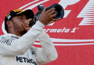 Lewis Hamilton: 'Niet gefocust op breken van records'