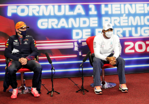 Verstappen en Hamilton aan elkaar gekoppeld voor persconferentie in Frankrijk