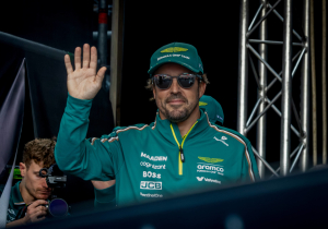 F1 star tipped to replace Fernando Alonso at Aston Martin