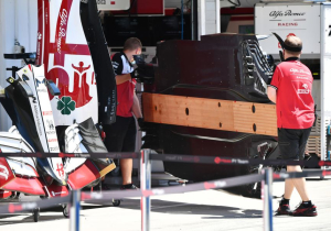 Alfa Romeo niega retrasos en su automóvil