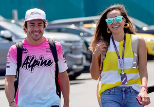 ¿Quién es Andrea Schlager, la pareja de Fernando Alonso?