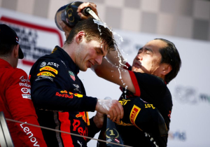 Verstappen: "Dat is racen, hij had hetzelfde gedaan"