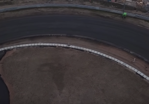 Recente beelden laten aanleg van uitloopstroken en kerbstones op Zandvoort zien