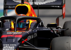 Albon pislink op Hamilton na crash in Oostenrijk: "Hij is zo'n **** loser!!"