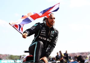 F1 team boss makes WEIRD Hamilton animal comparison