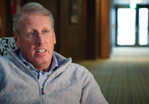 Chris Woerts blundert bij Vandaag Inside: Verstappen in plaats van Hamilton naar Ferrari