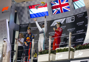 Hill: 'Als je Hamilton wilt laten wankelen, moet je doen wat Rosberg deed'