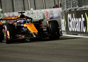 'Verplichte aanpassing van 'illegale' achtervleugel is oorzaak van plotselinge verlies McLaren'