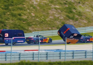 Caravanrace op Zandvoort met Verstappen en Ricciardo als jury
