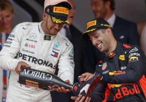 Hamilton talking Ricciardo out of Mercedes move?