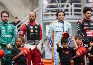 F1 Hoy: Cadillac SE BURLA de Aston Martin; ¿Cómo ver el GP de Australia?; Alonso apunta al retiro