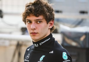 F1 Kimi Antonelli Oggi: La questione che preoccupa riguardo alla Mercedes; Red Bull risponde ai commenti