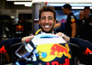 Sneak peek of Daniel Ricciardo's 2019 helmet?