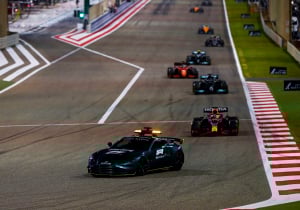 Coronel verklaart herstart Verstappen: 'Dat je nog over dit soort dingen na kunt denken'