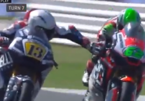 Romano Fenati ontvangt schorsing voor levensgevaarlijke actie in Moto2