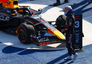 Villeneuve zag Verstappen door FIA benadeeld worden in Mexico: "Echt gênant"