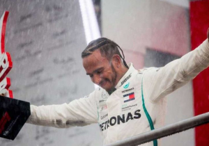 Hamilton acts like he is Jesus - Villeneuve