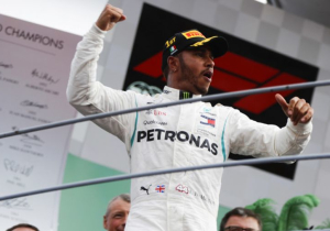 Hamilton na indrukwekkende race: 'Wat was dit moeilijk'