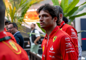 'Entourage Sainz heeft onderhandelingen met Wolff en Mercedes geopend in Djedda'