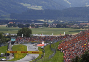 Tweede vrije training: Mercedes opnieuw dominant, alleen Vettel kan volgen