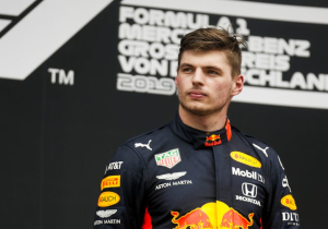 Verstappen vindt tests onnodig: 'Geef me drie of vier rondes en ik ben weer 100%'