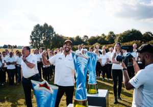 Ricciardo nog altijd in de wolken na overwinning Monza: 'Vergelijkbaar met Monaco 2018'