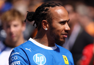 Lewis Hamilton destapa el SECRETO de su SÚPER VIERNES con Ferrari en Bakú