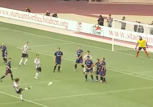 VIDEO: Throwback Thursday: Fernando Alonso scoort geweldige goal!