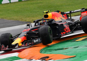 'Coureurs moeten op natuurlijke manier gestraft worden bij overschrijden van baangrenzen'