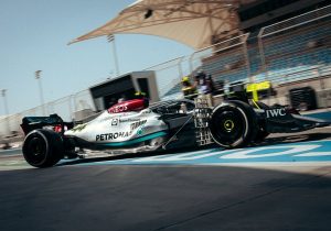 Verstappen dismisses Mercedes' "spectacular" innovation