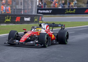 Hamilton haalt schouders op na P7 in sprintrace: "Was best wel saai"