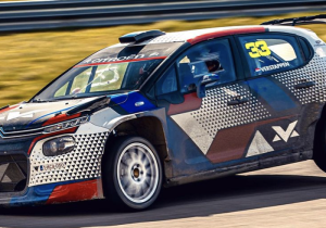 Jos Verstappen stunt erop los in zijn rallywagen