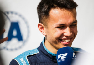 Albon verklaart keuze voor nummer 23: "Altijd al fan geweest van Rossi"