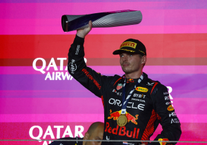 Verstappen belooft zijn fans: "Ik ben nog jong en heb nog wel wat sterke jaren voor me"