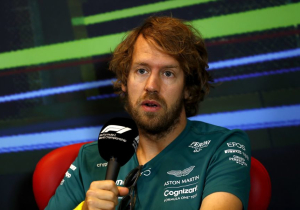 Aston Martin Sebastian Vettel contract talks have no deadlines