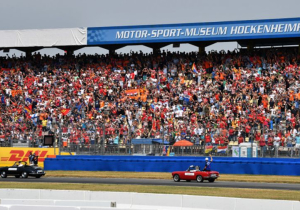 IN BEELD: Teams maken zich op voor de race in Duitsland