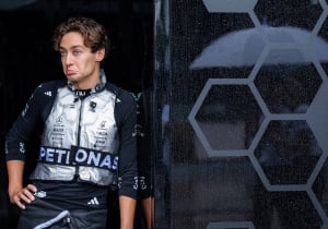 George Russell's ominous radio warning emerges moments before Mercedes failure