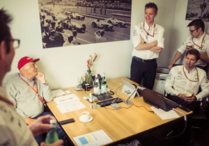 VIDEO: Mercedes' amazing tribute to Niki Lauda