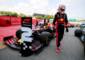 Button ziet Verstappen worstelen: "Ik denk dat het hem frustreert"