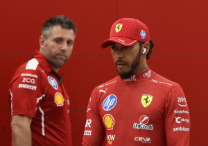 Lewis Hamilton sorprendido por estrella de Ferrari en nuevo rol