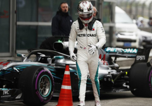 Lewis Hamilton: 'Vijfde titel wordt lastig op deze manier'