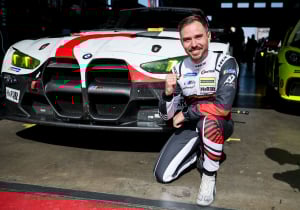 Jahn verbijsterd na pole voor Race 1 op de Nürburgring: "Dat in zo'n groot GT3-veld"