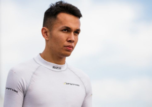 'Toro Rosso presenteert Alexander Albon in Abu Dhabi'