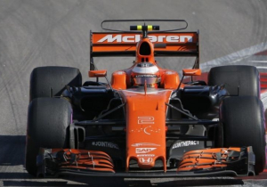 McLaren lijkt historische kleur te kiezen voor nieuwe auto