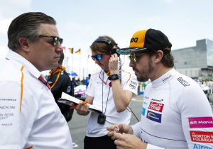 "Rare breed" Alonso a "worthy competitor to race against" - Brown