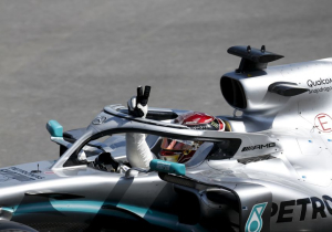 Lewis Hamilton vindt straf Vettel terecht: "Maar zo wil ik niet winnen"