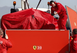 Ochtendsessie zesde testdag: Vettel crasht, Verstappen legt veel kilometers af